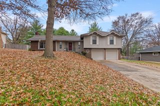 615 E Cardinal Street, Springfield, MO 65810