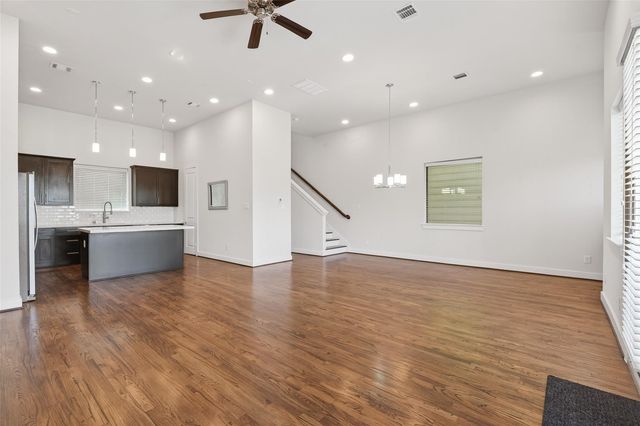 3413 Kensington Yellow Place, Houston, TX 77008