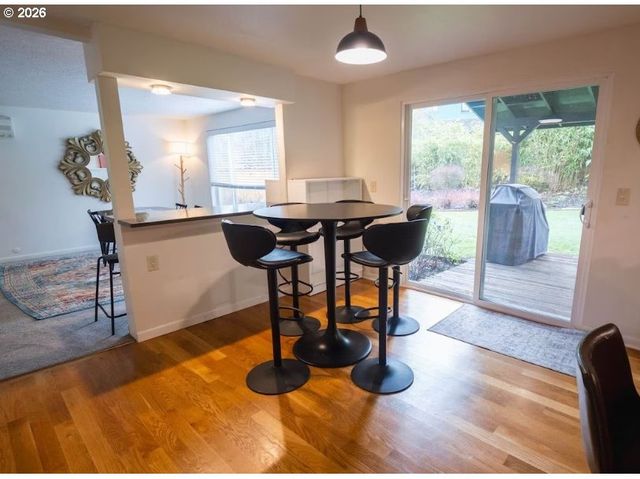 1520 W 28TH Pl, Eugene, OR 97405