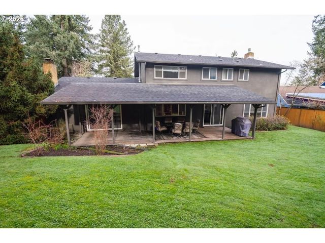 1520 W 28TH Pl, Eugene, OR 97405