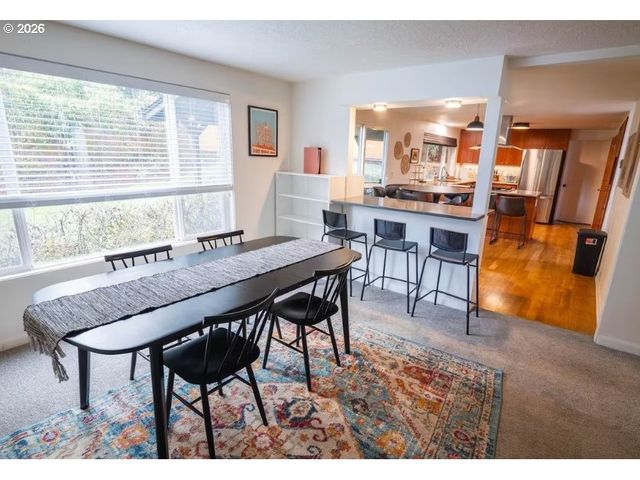 1520 W 28TH Pl, Eugene, OR 97405
