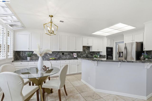 17515 Montoya Cir, Morgan Hill, CA 95037