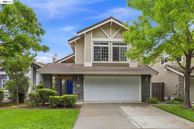 17515 Montoya Cir, Morgan Hill, CA 95037
