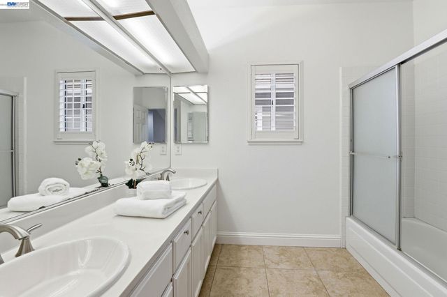 17515 Montoya Cir, Morgan Hill, CA 95037