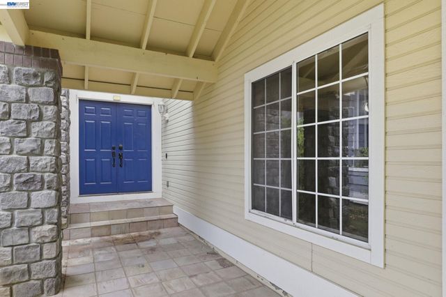 17515 Montoya Cir, Morgan Hill, CA 95037