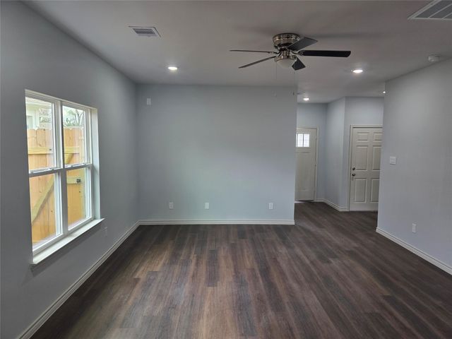 213 Dipping Stream Street, Houston, TX 77076