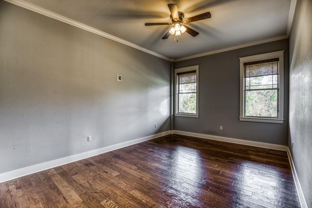 6892 Palm Road, Sealy, TX 77474