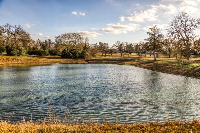 6892 Palm Road, Sealy, TX 77474