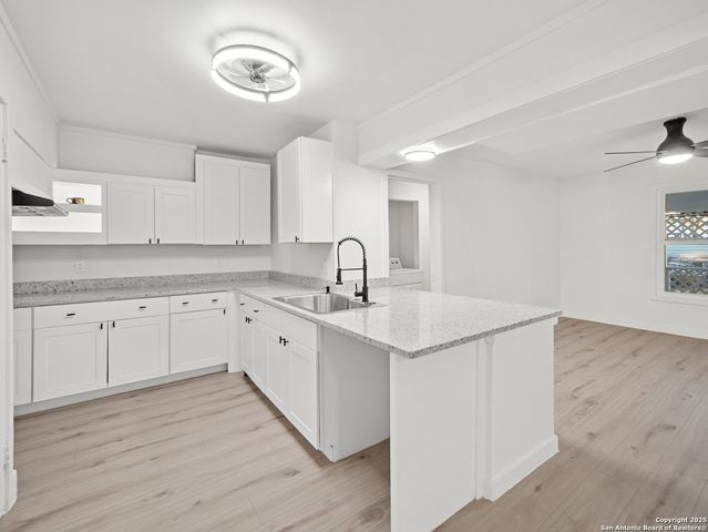 707 Chicago, San Antonio, TX 78210