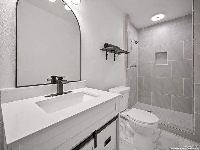 707 Chicago, San Antonio, TX 78210