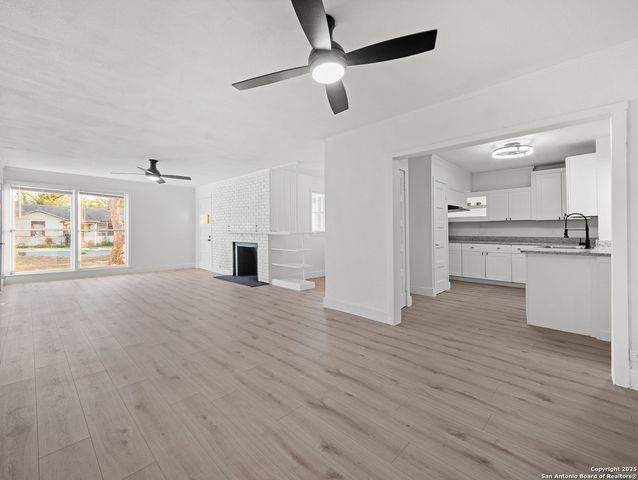 707 Chicago, San Antonio, TX 78210