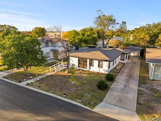 707 Chicago, San Antonio, TX 78210