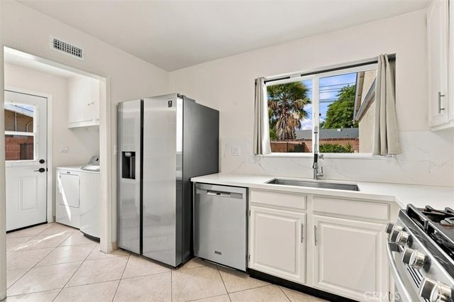 6683 Gross Avenue, West Hills, CA 91307
