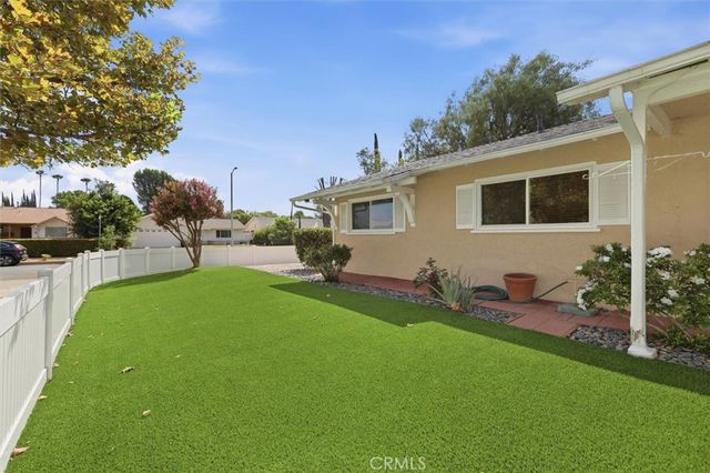6683 Gross Avenue, West Hills, CA 91307