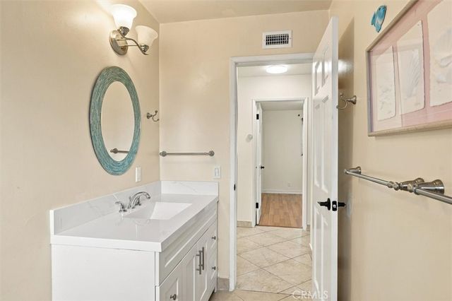 6683 Gross Avenue, West Hills, CA 91307