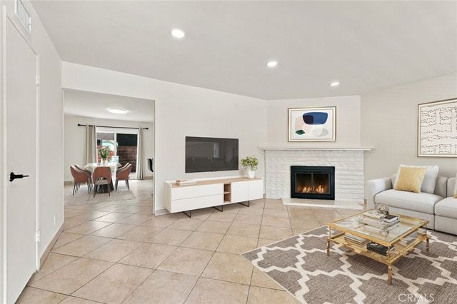 6683 Gross Avenue, West Hills, CA 91307