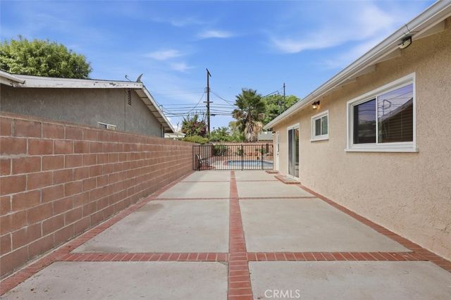 6683 Gross Avenue, West Hills, CA 91307