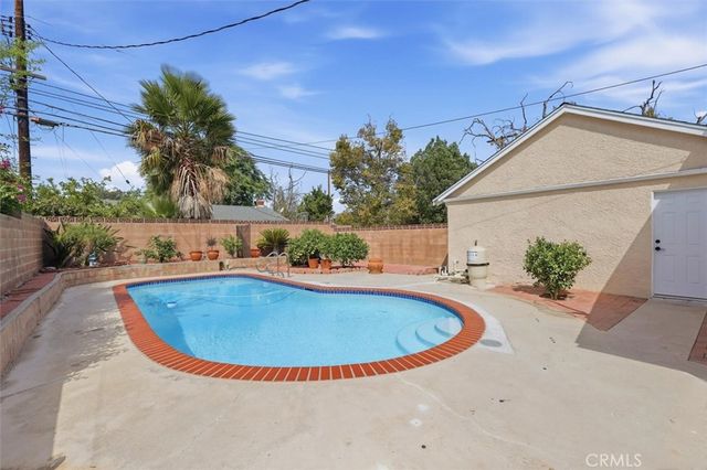6683 Gross Avenue, West Hills, CA 91307