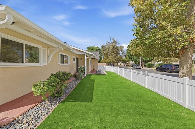 6683 Gross Avenue, West Hills, CA 91307