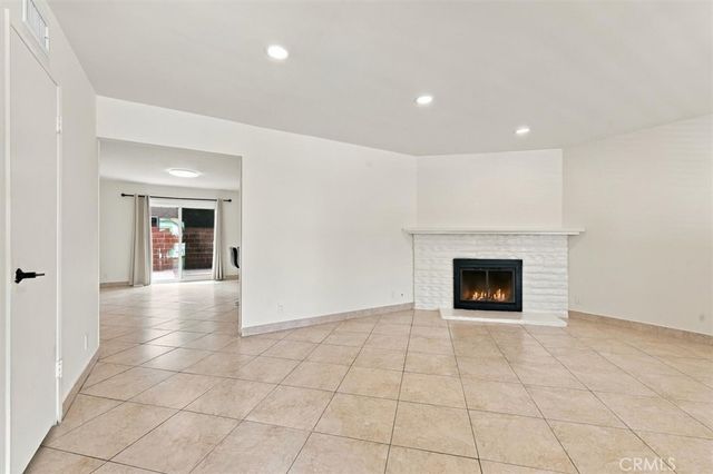6683 Gross Avenue, West Hills, CA 91307
