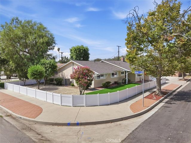 6683 Gross Avenue, West Hills, CA 91307