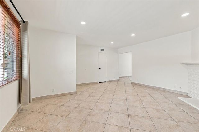 6683 Gross Avenue, West Hills, CA 91307