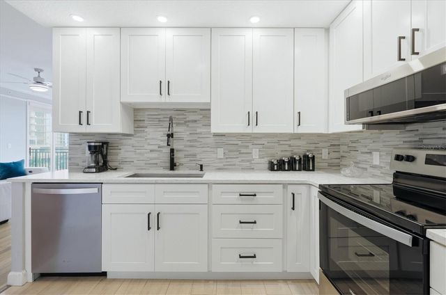 750 N TAMIAMI TRAIL 517, Sarasota, FL 34236
