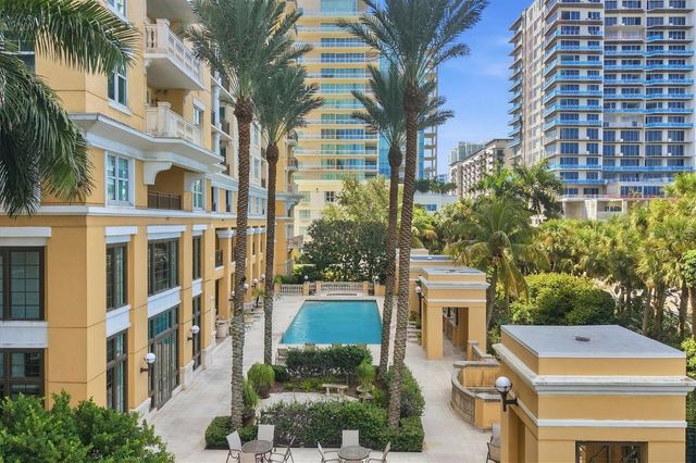 750 N TAMIAMI TRAIL 517, Sarasota, FL 34236