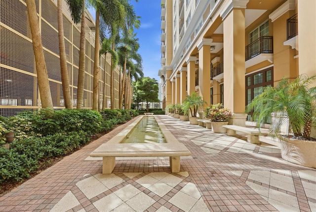 750 N TAMIAMI TRAIL 517, Sarasota, FL 34236