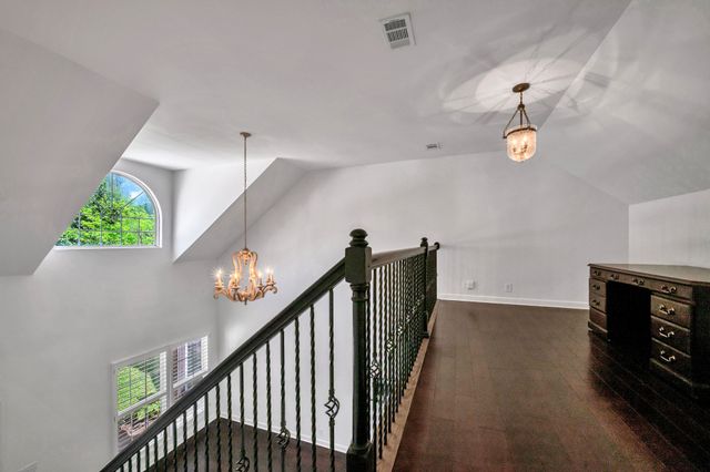 2717 Rosedale Pl, Nashville, TN 37211