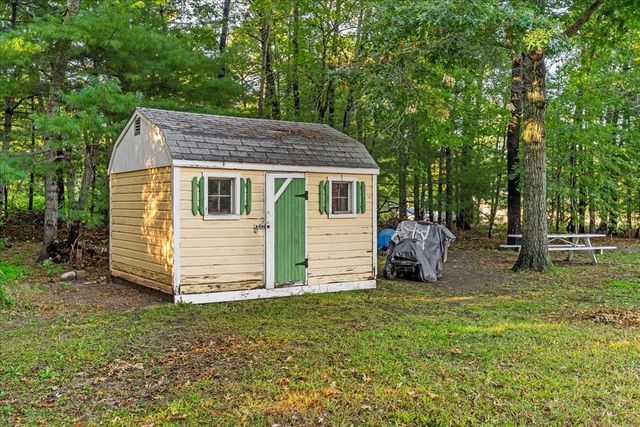 37 Donna Dr, Plymouth, MA 02360