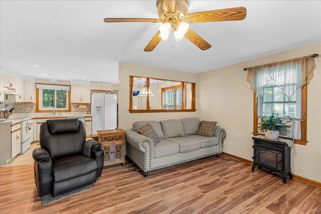 37 Donna Dr, Plymouth, MA 02360