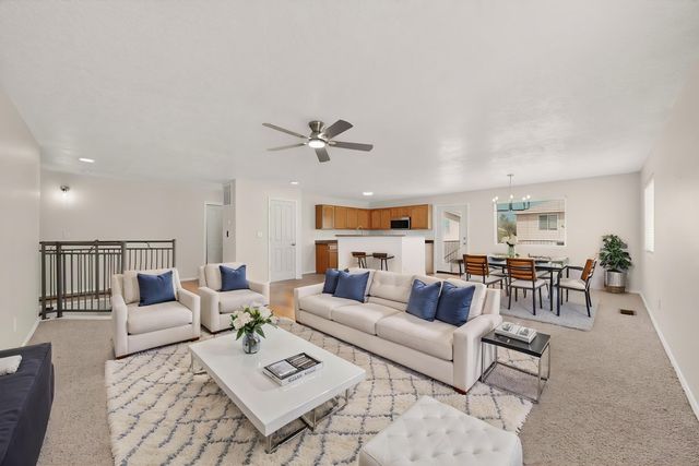 235 Cloud View Avenue SW, Los Lunas, NM 87031