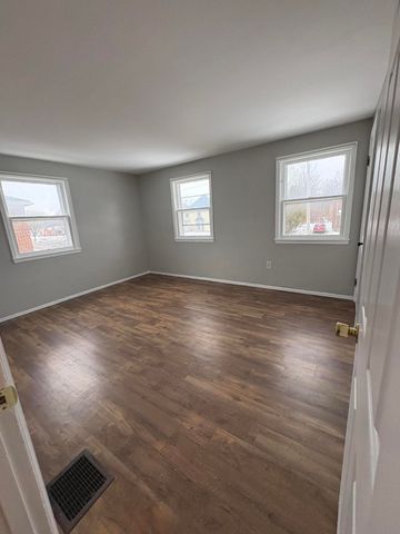 913 Mitchell Boulevard 913 Mitchell Boulevard, Springfield, OH 45503