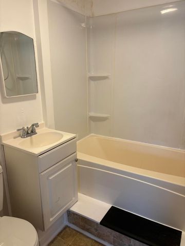 913 Mitchell Boulevard 913 Mitchell Boulevard, Springfield, OH 45503