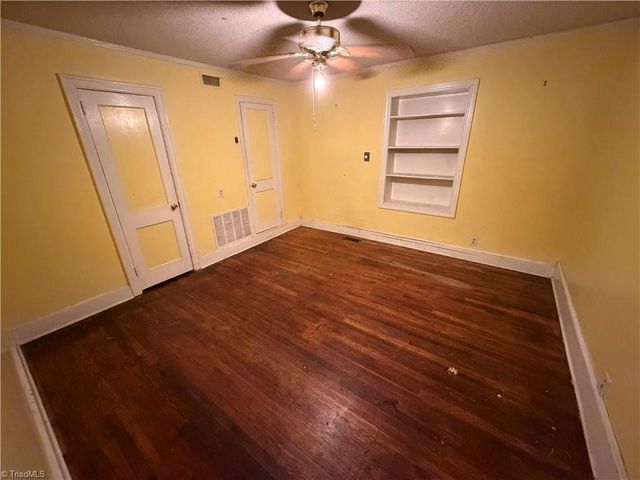 821 Holt Avenue, Greensboro, NC 27405