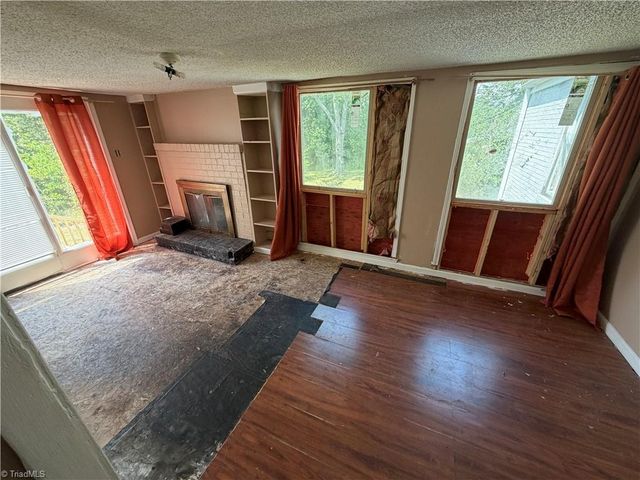 821 Holt Avenue, Greensboro, NC 27405