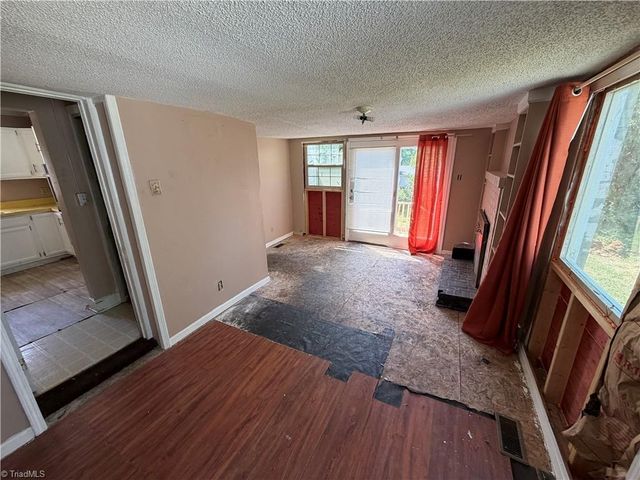 821 Holt Avenue, Greensboro, NC 27405