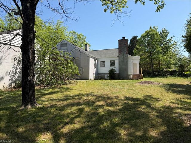821 Holt Avenue, Greensboro, NC 27405