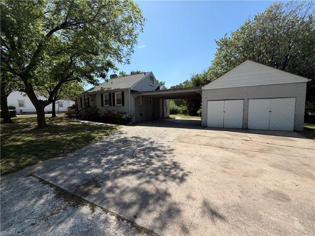 821 Holt Avenue, Greensboro, NC 27405