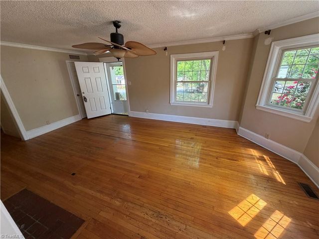 821 Holt Avenue, Greensboro, NC 27405