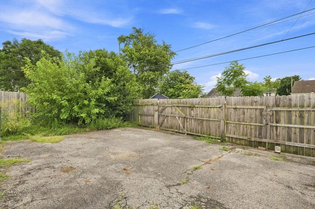 615 Frebis Avenue, Columbus, OH 43206