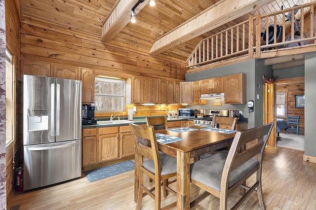 W7727 TRELLIS ROAD, Crivitz, WI 54114