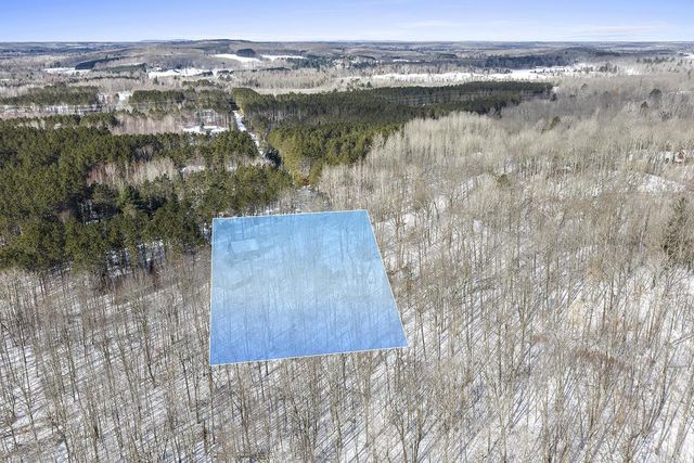 W7727 TRELLIS ROAD, Crivitz, WI 54114