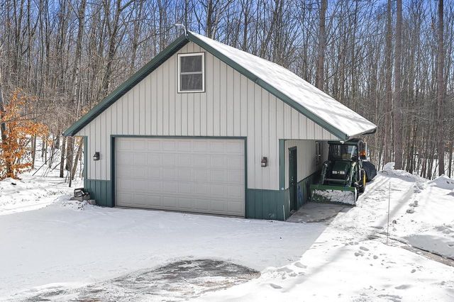 W7727 TRELLIS ROAD, Crivitz, WI 54114