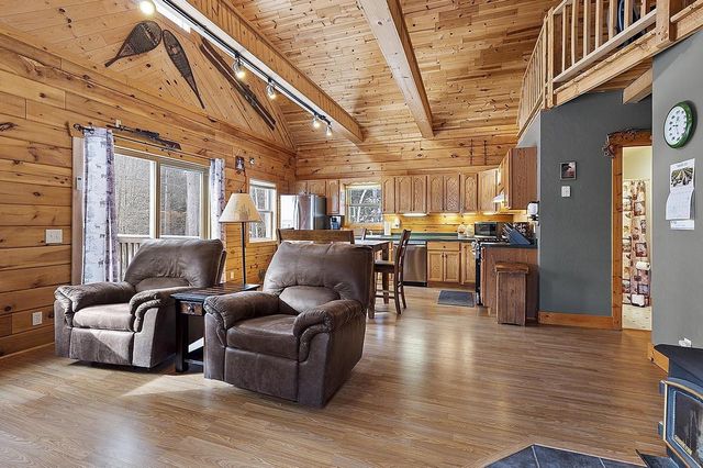 W7727 TRELLIS ROAD, Crivitz, WI 54114