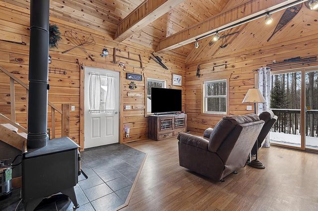 W7727 TRELLIS ROAD, Crivitz, WI 54114