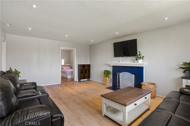 1911 W Palm, West Covina, CA 91790