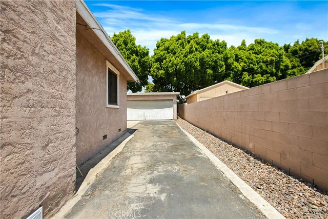 1911 W Palm, West Covina, CA 91790