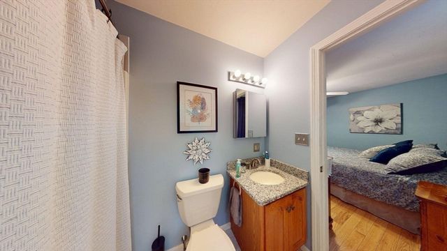 233 Tispaquin St, Middleboro, MA 02346